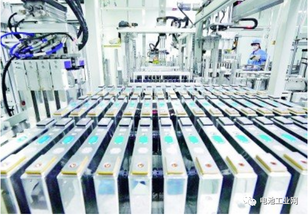 新华社：每年数百万吨废旧铅酸电池流向何方？(图3)
